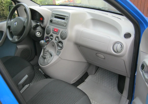 Fiat Panda cena 10900 przebieg: 94000, rok produkcji 2005 z Biała małe 172